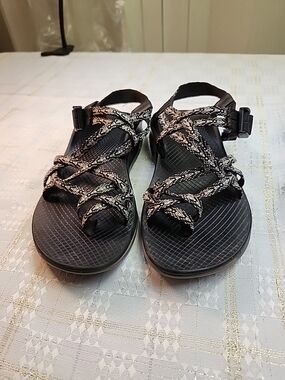 Chico's Black and White Strappy Outdoor Sandals
